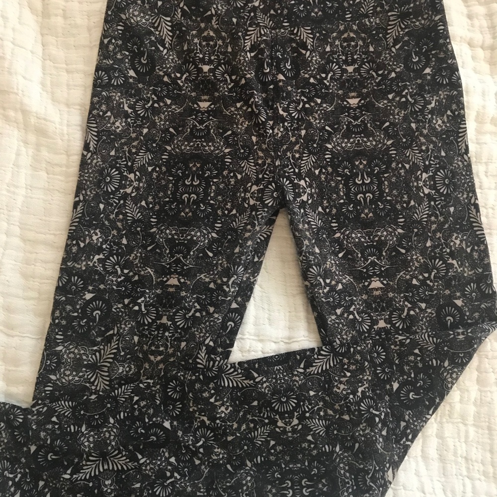 Black, gray, tan OS Lularoe Leggings